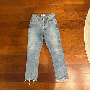 NWOT Agolde Riley Crop in Zephyr 
Size 24
Never worn but took tags off